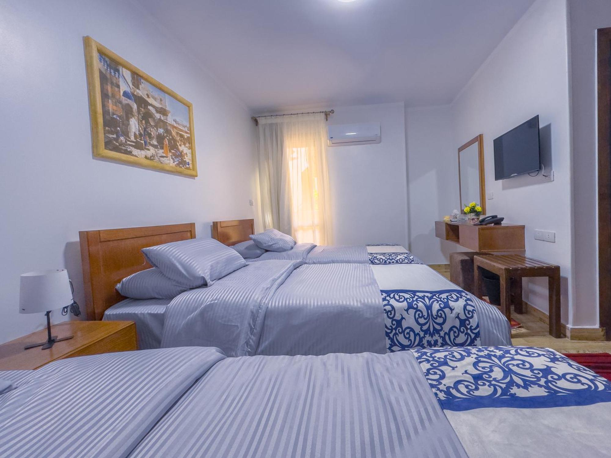 Royal Crown Hotel Giza Pyramids View Kafret el-Gabal 外观 照片