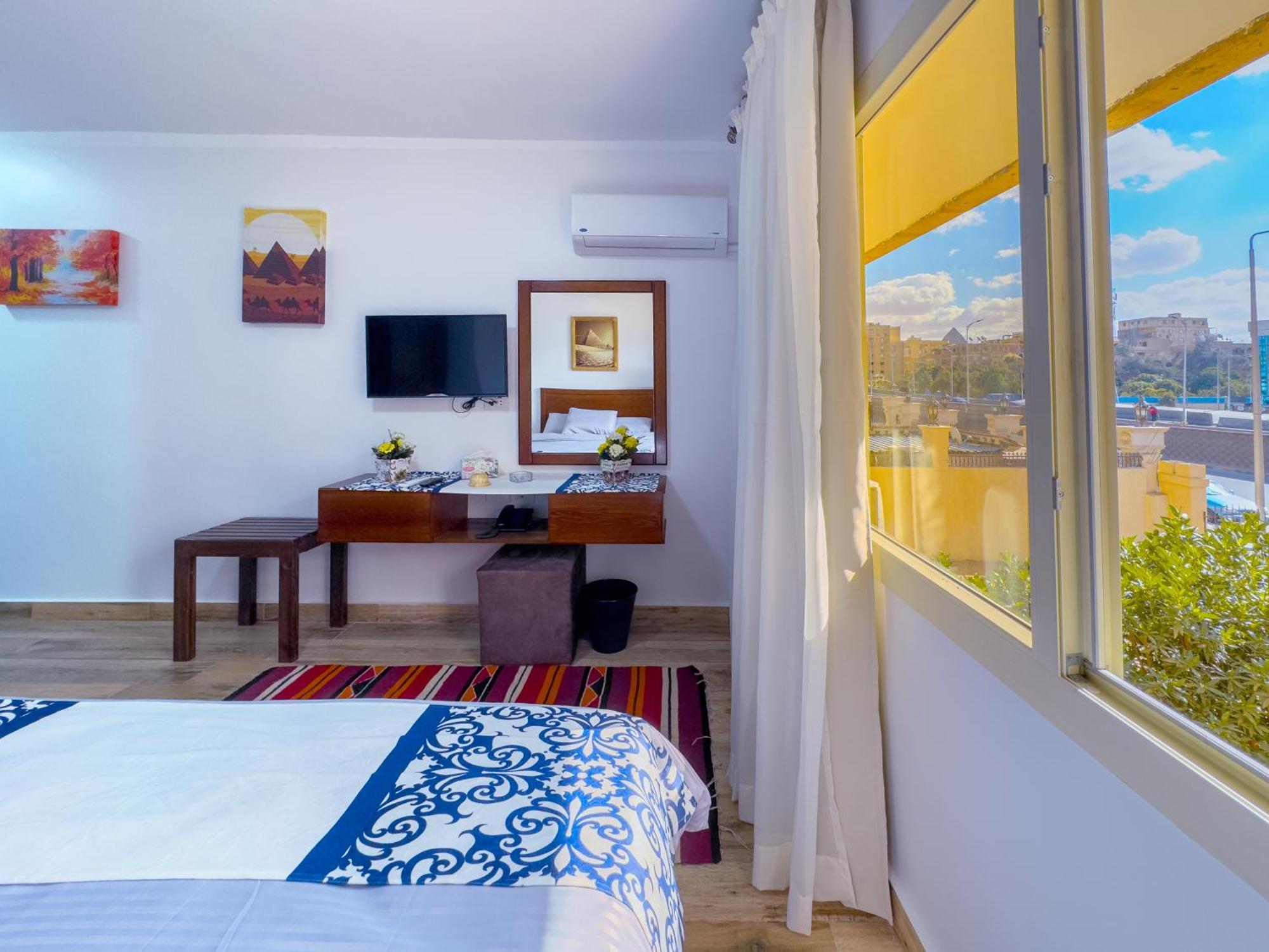 Royal Crown Hotel Giza Pyramids View Kafret el-Gabal 外观 照片