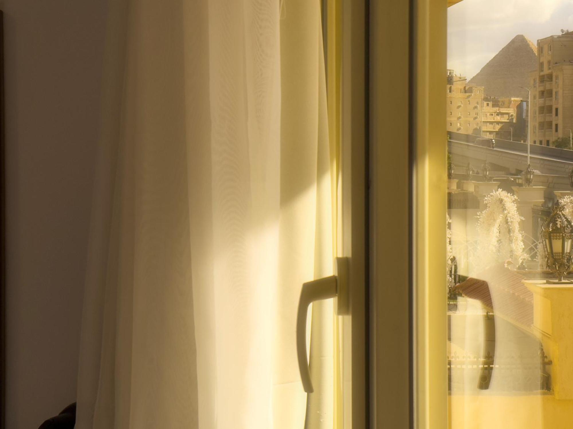 Royal Crown Hotel Giza Pyramids View Kafret el-Gabal 外观 照片
